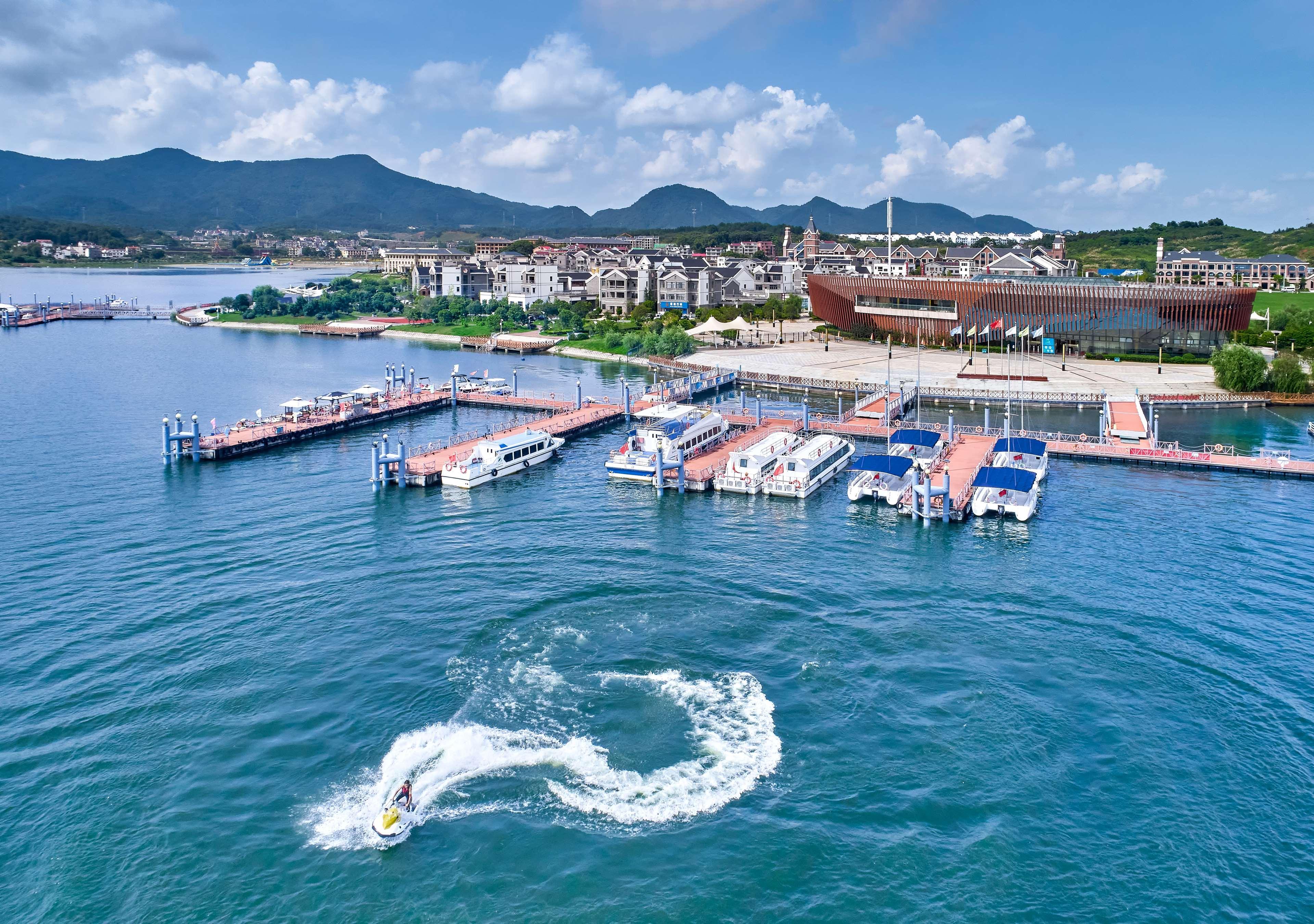 Lushan West Sea Resort, Curio Collection By Hilton Jiujiang (Jiangxi) Exterior foto